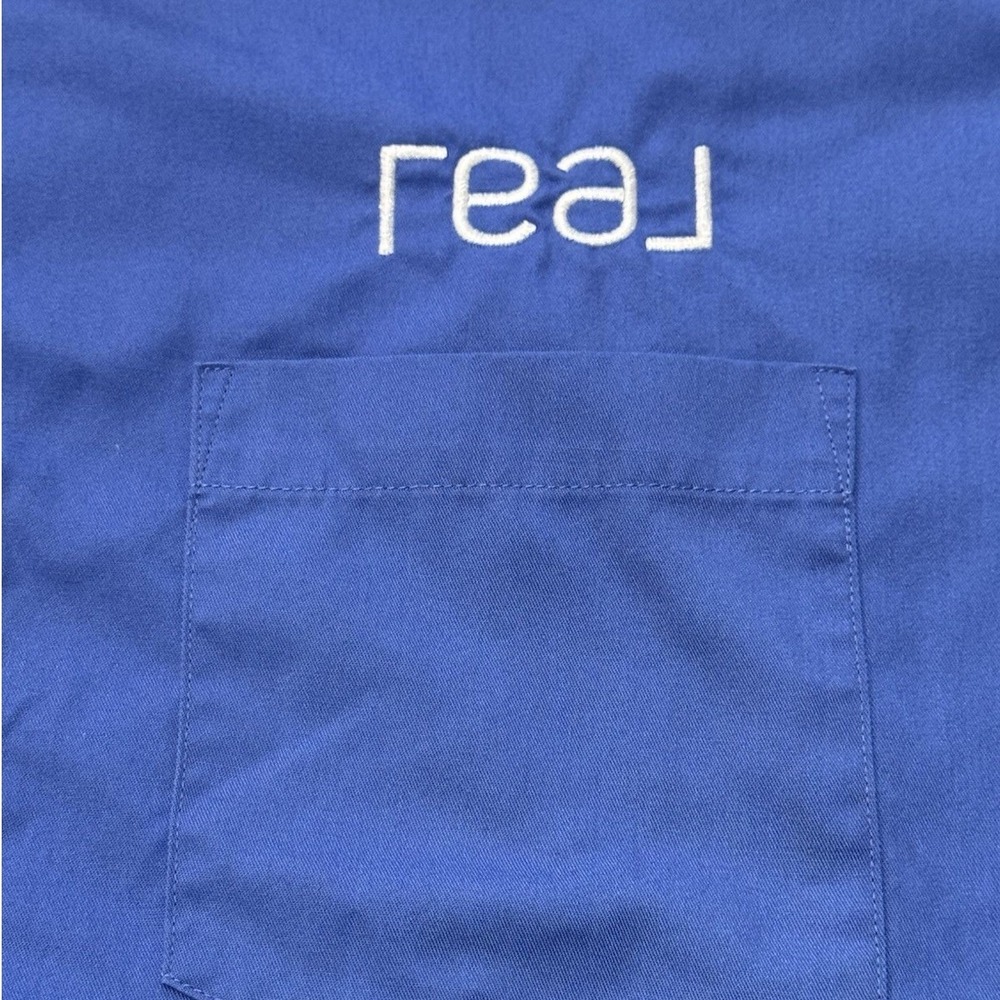 The Real Brokerage Men's Size Small Elevate Button Down Dress Shirt Blue